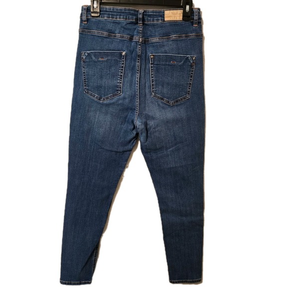 Zara Women's High-Waisted Skinny Jeans Light Wash Stretchy Size 10 - Picture 5 of 5